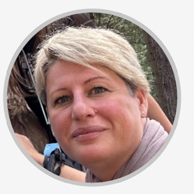 Foto dell'artista Emanuela Caggiano